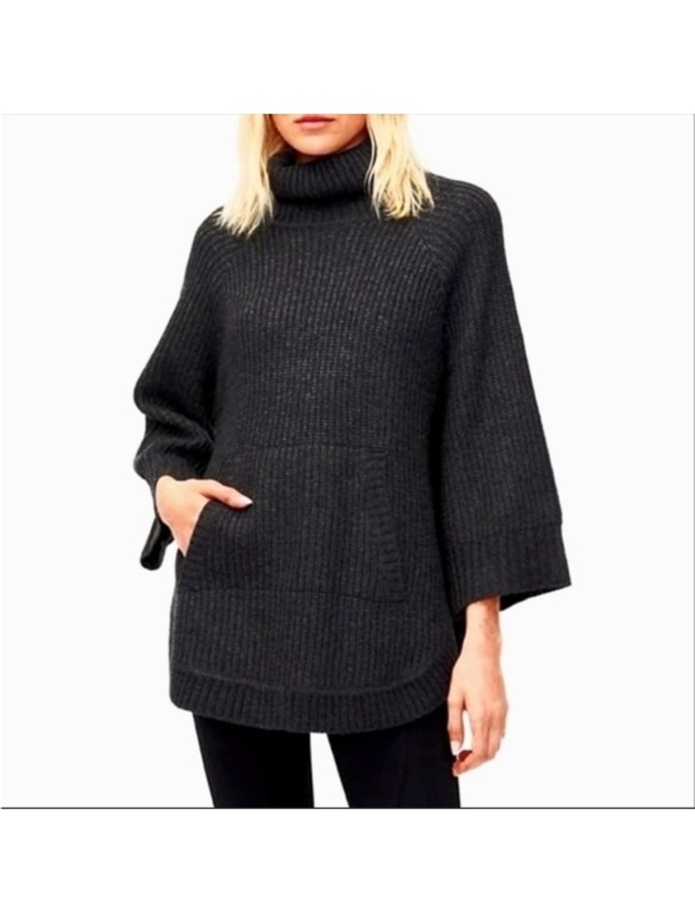 Ugg Raelynn size medium knit turtleneck poncho sweater